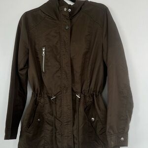 Women's olive green light windbreaker Jacket